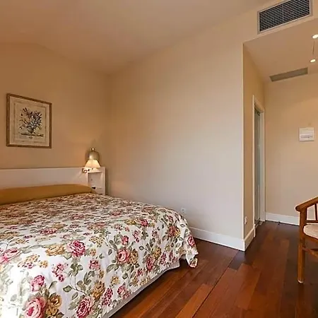 Puerta Gamboa Hotel 2*