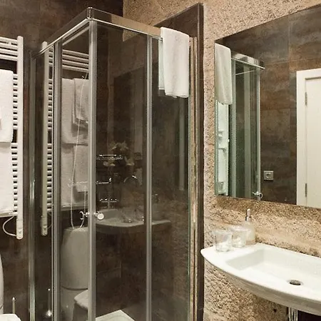 ホテル Puerta Gamboa ヴィーゴ