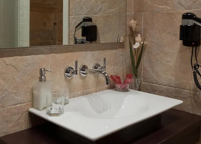 Hotel Puerta Gamboa 2*